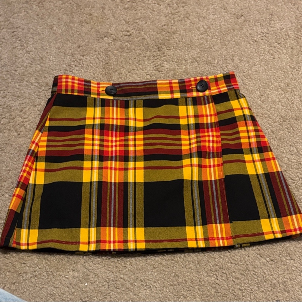 Forever 21 Yellow and Black Plaid Mini Skirt